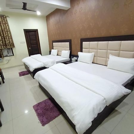 Mng Hotel Heritage Villa Канпур Екстериор снимка