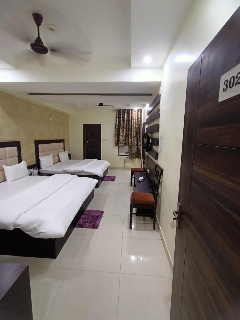Mng Hotel Heritage Villa Канпур Екстериор снимка