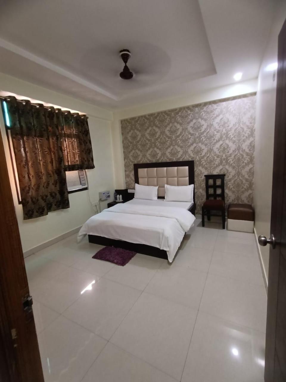 Mng Hotel Heritage Villa Канпур Екстериор снимка
