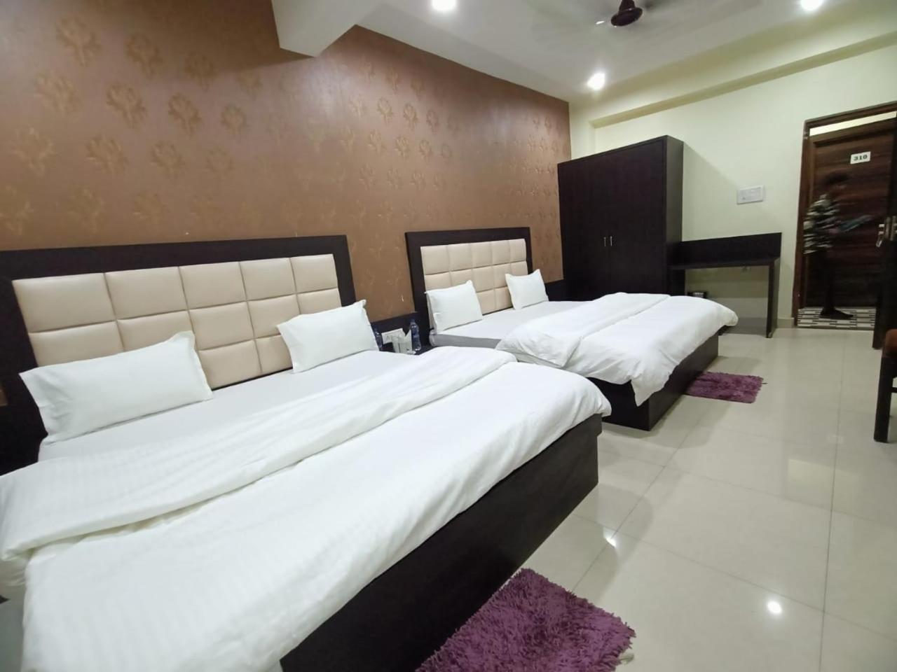 Mng Hotel Heritage Villa Канпур Екстериор снимка
