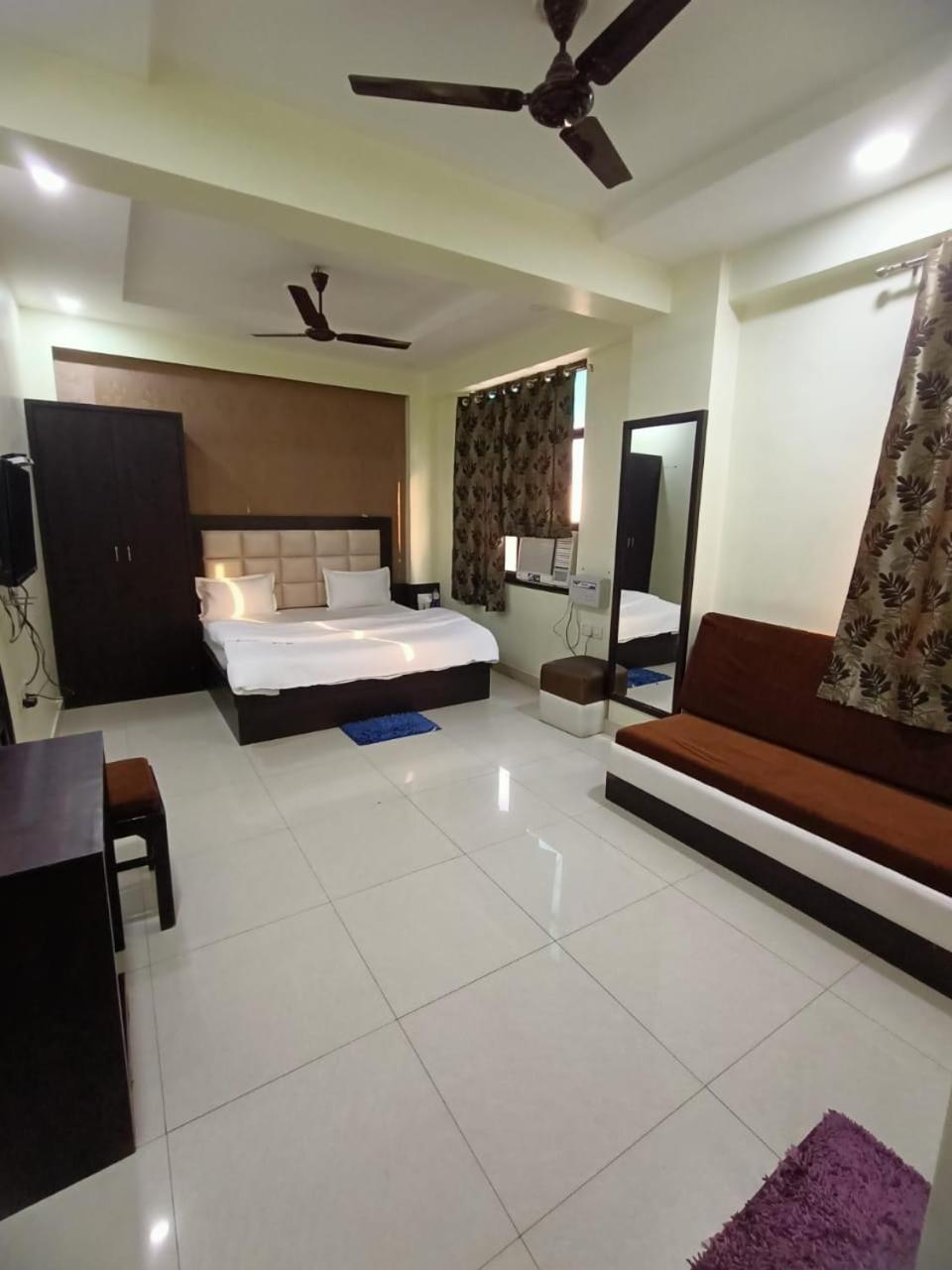 Mng Hotel Heritage Villa Канпур Екстериор снимка